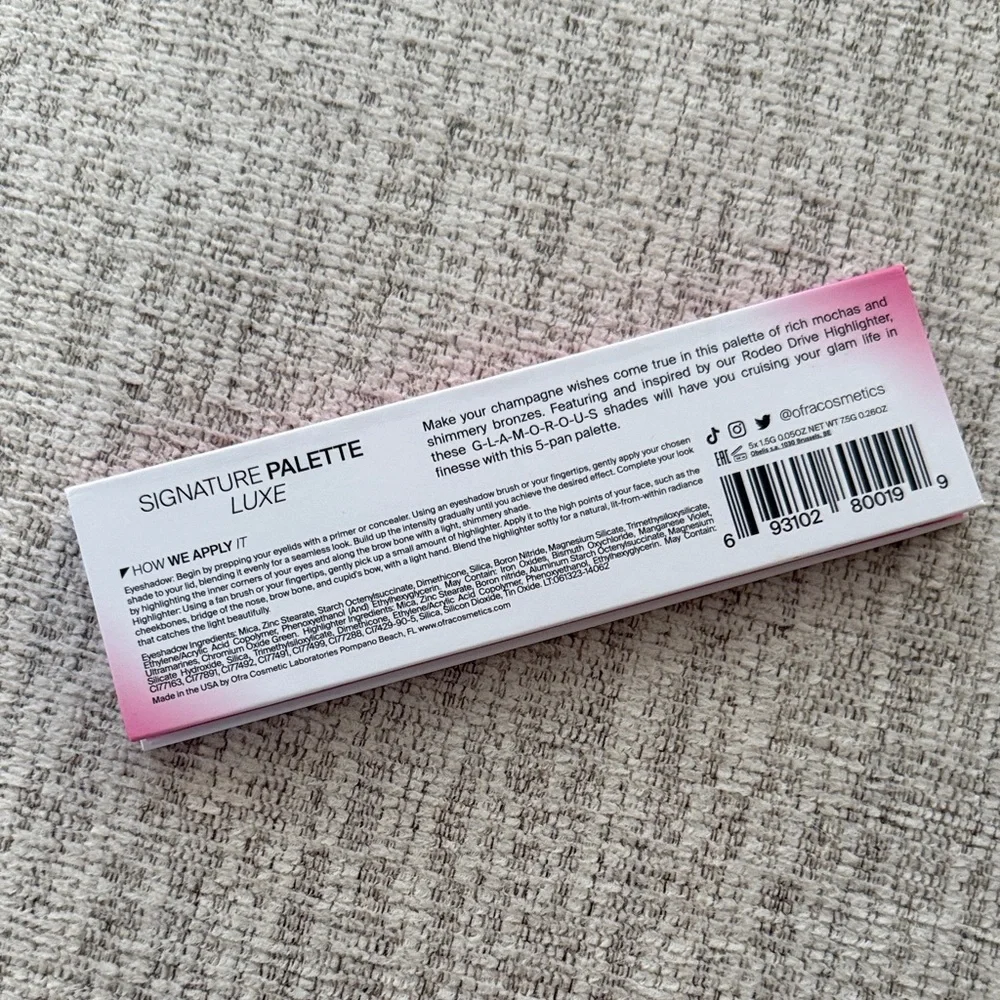 OFRA Signature Palette Luxe - White and Pink